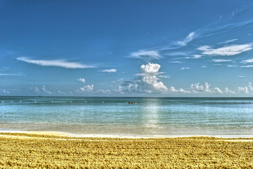 Mraky vznikající vypařováním vody z moře. Foto: Dave DiCello