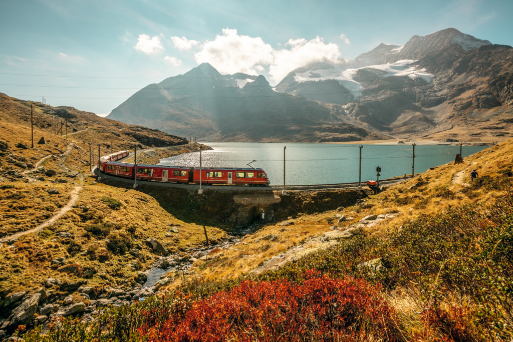 Poschiavo na jezeře Lago Bianco. Foto: Jan Geerk / Switzerland Tourism